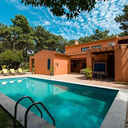 Lotus Verde - Spacious 6 Bedroom In Aroeira - Pool Table And Private Pool Villa Lisbon