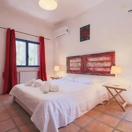 Lotus Verde - Spacious 6 Bedroom In Aroeira - Pool Table And Private Pool * Lisbon