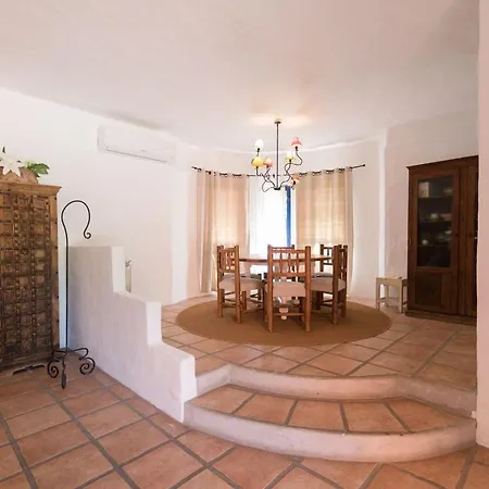 Lotus Verde - Spacious 6 Bedroom In Aroeira - Pool Table And Private Pool Villa Lisbon