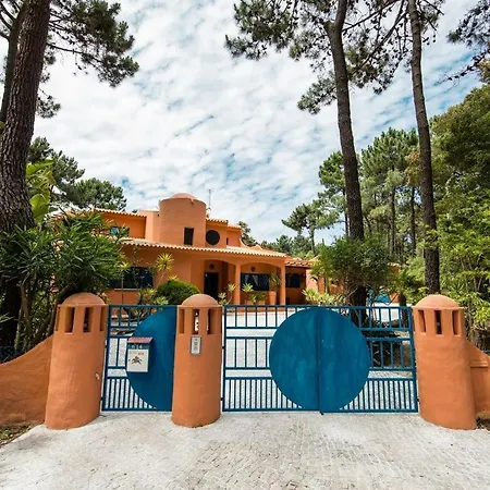 Lotus Verde - Spacious 6 Bedroom In Aroeira - Pool Table And Private Pool Lisbon